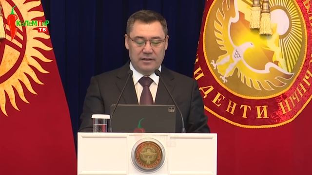 Чак түштө 100 миң долларын ПИСТОЛЕТ такап ТОНОП кеттишти! Президент элчилерден громата алды