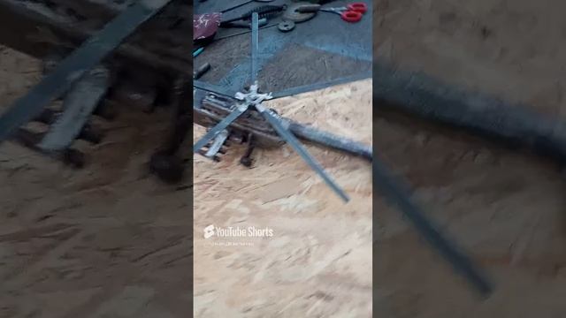 Вертолёт из металла