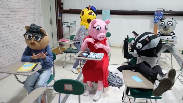 PIGGY First Day of School _ Episode 2