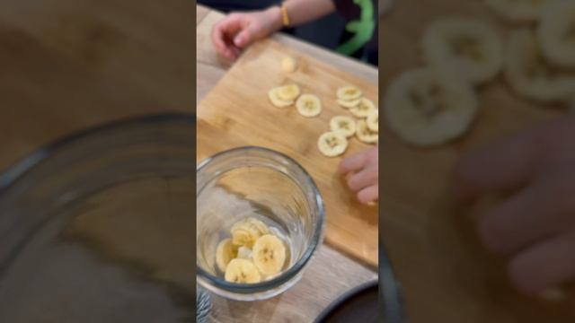 Готовим молочный коктейль 😍