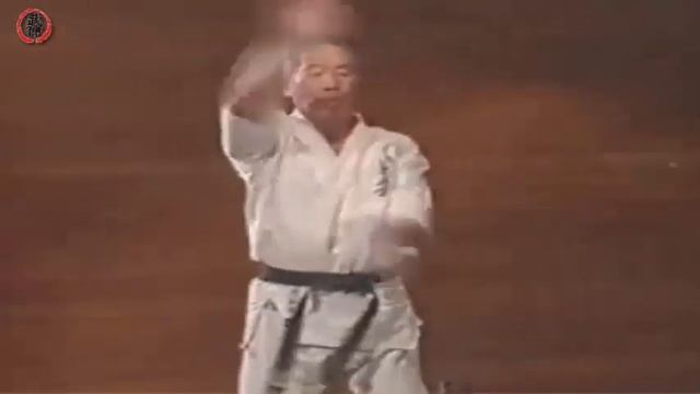 Kata Tensho - Bobby Lowe 8 Dan