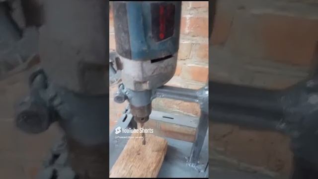 Сверлильный станок из домкрата от Нивы.