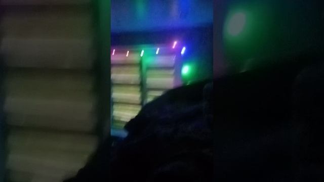 он там..