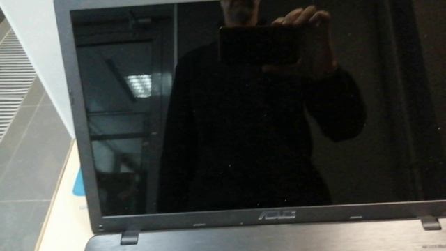 Ноутбук asus r752m