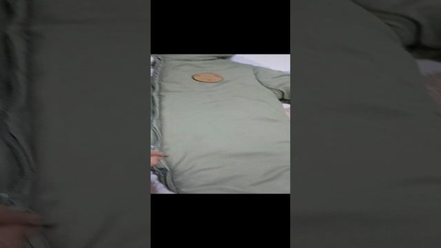 комбинезон зимний зелёный.mp4