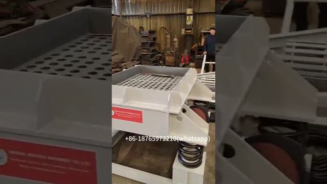 Вибрационная выбивная площадка для литейного производства для регенерации песка
