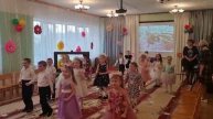 Танец "Весеняя капель" утренник 8 марта
