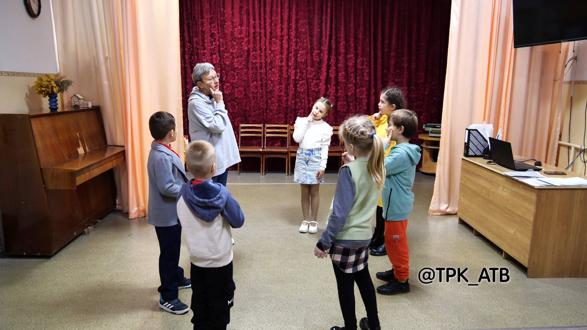 Если ваш дети мечтают о сцене, то вам непременно нужно в в театр-студию «Маскарад»!