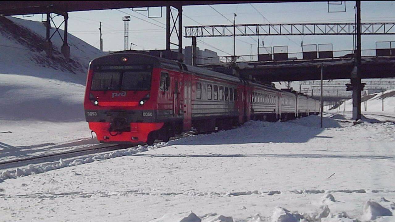 Электропоезд ЭД9Э-0060