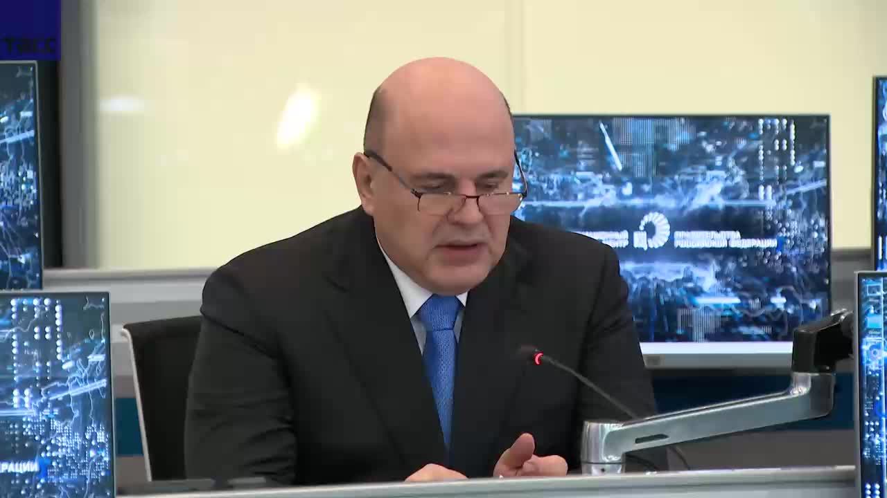 Мишустин принимает участие в стратегической сессии по вопросу финансов