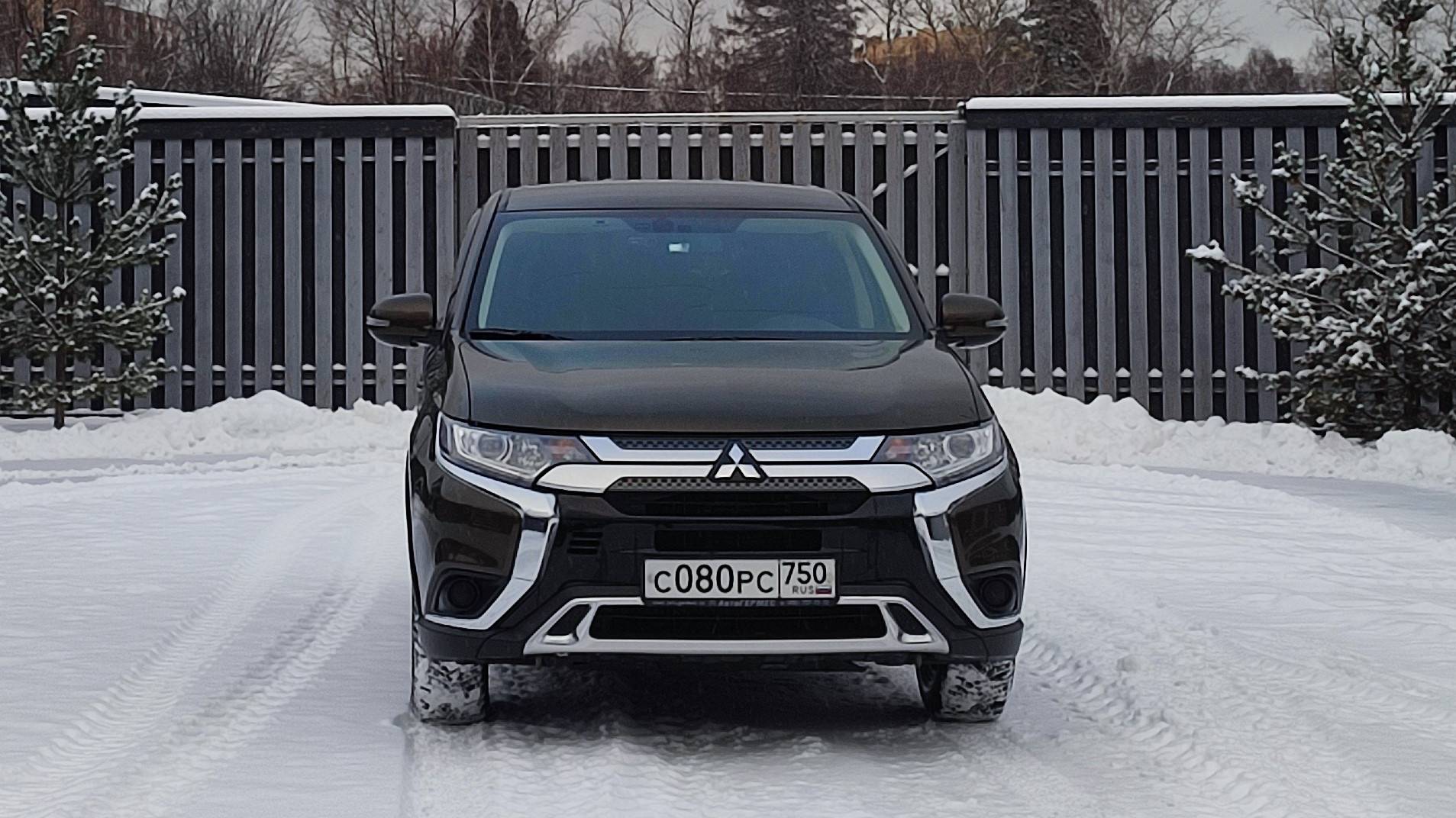 Mitsubishi Outlander 2.0 CVT 2021 super