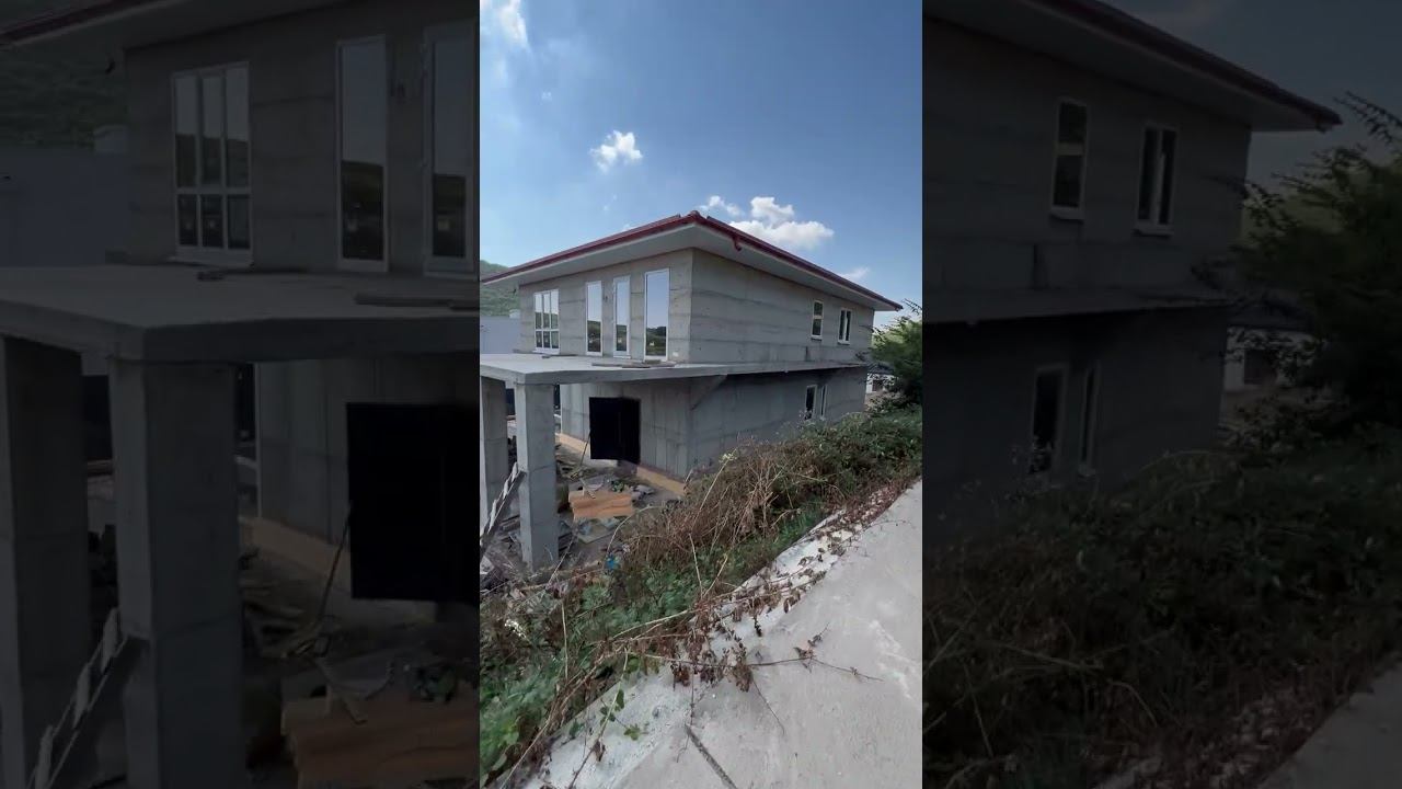 Строительство монолитного дома в Новороссийске Накрыли кровлю, навес и вставили пластиковые окна