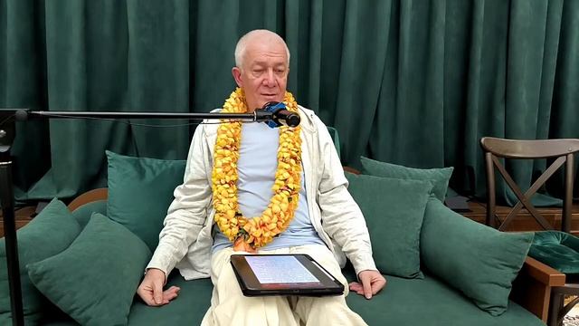 Молитвы царицы Кунти, 4 глава. Е.М.Чайтанья Чандра Чаран прабху. 16.12.24.Вриндаван Парк