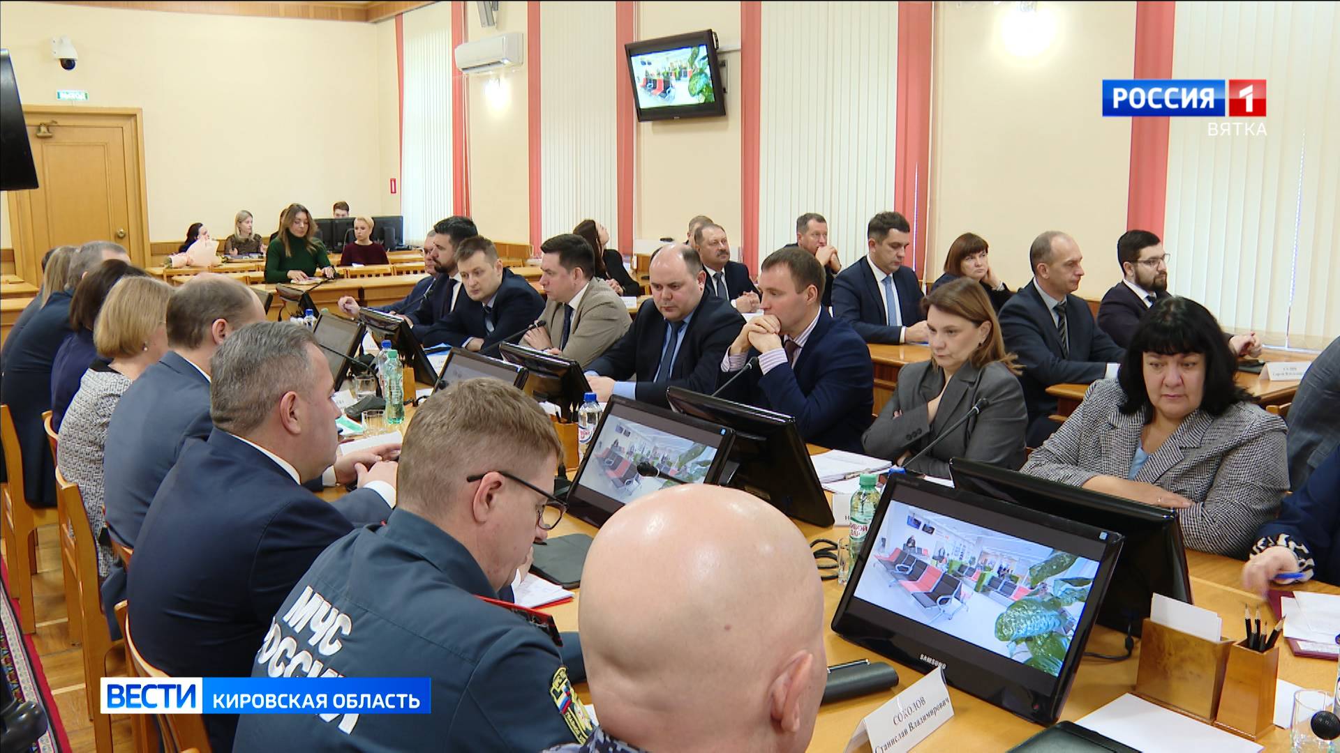 Александр Соколов инициировал акцию новогодних поздравлений для бойцов СВО