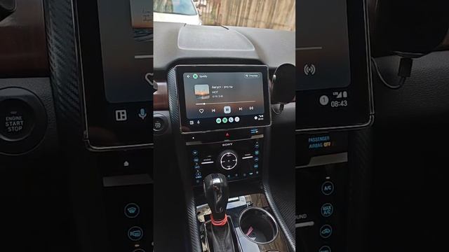 FORD EDGE (1G) - комплект SPORT, SYNC 3 и руль Explorer V