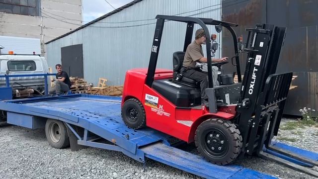 Отгрузка вилочного погрузчика HELI (модель Oxlift)
