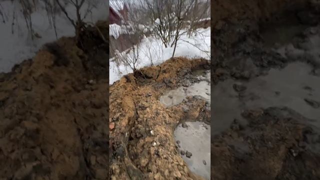 🔥🔥🔥 Чистим колодец от грязи машиной при помощи ковшебура 👍