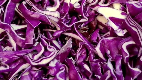 Краснокочанная капуста, тушеная