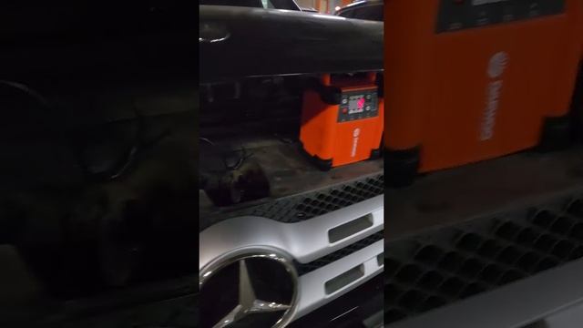 Зимой постоянно садится на морозе аккумулятор? Аккумуляторы ELWAY - помогут..