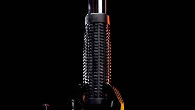Балонный ключ телескопический 1/2" + головки 19, 21 мм. Licota TWT-10068B