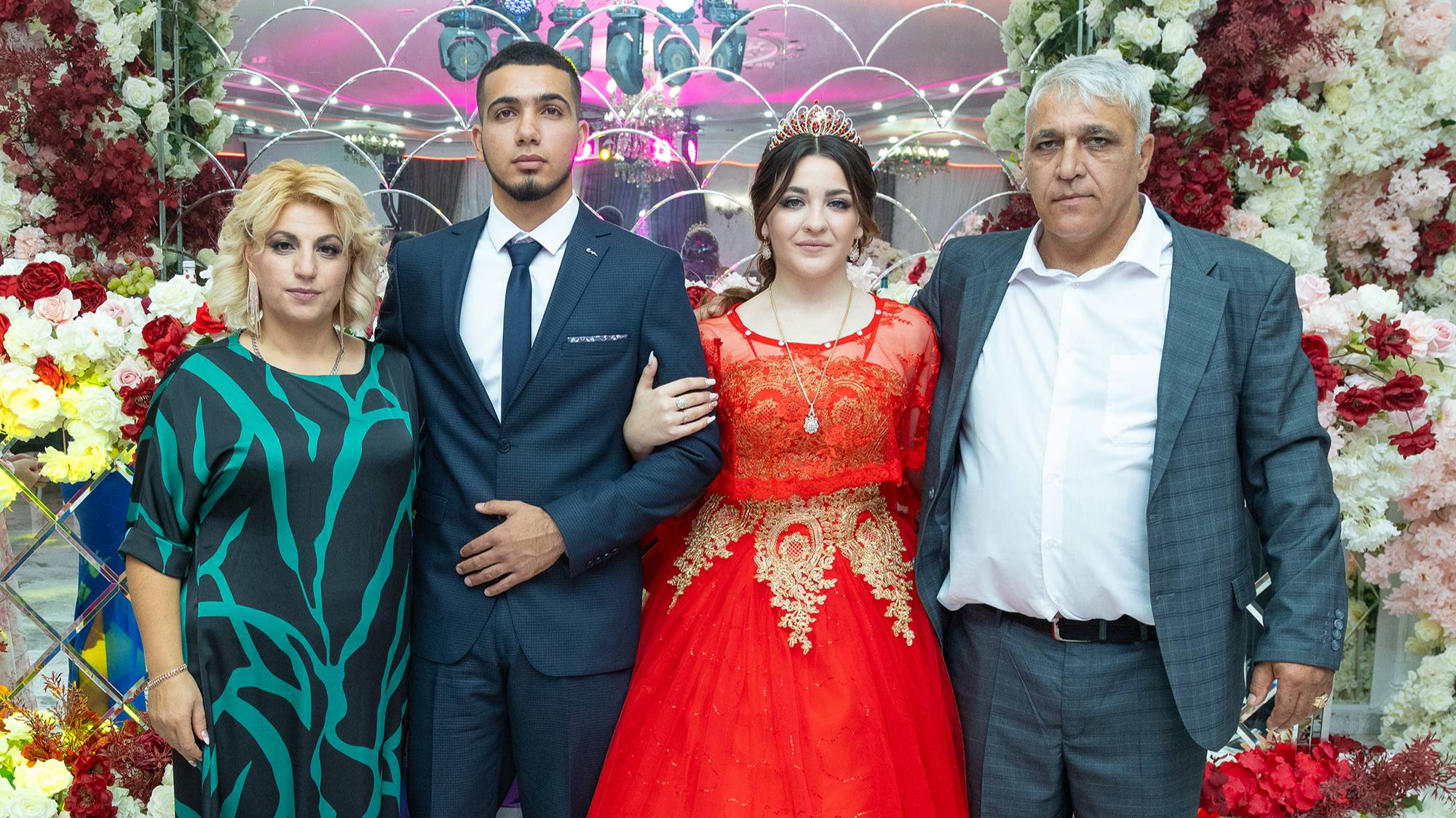 Shabuna roja hane
 Ismail u Elfina 1 часть