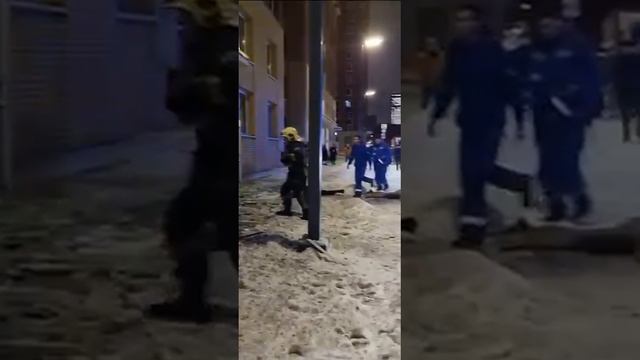 💥Взрыв произошел у подъезда дома на Рязанском проспекте в Москве. Два человека погибли💥