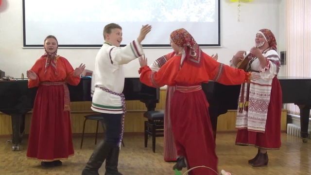 Фольклорный ансамбль "Знаменские веретёнца", "Молоденький соловей"