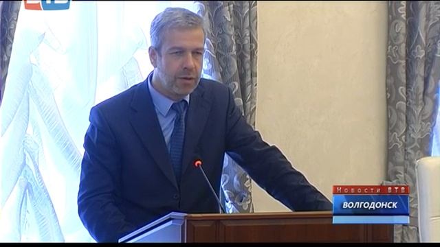 Юбилейные медали сегодня получили 16 ветеранов