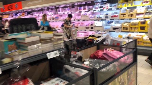 Латвия Работаю няней Обзор развивающих игрушек в магазине Lidl Пранк от невесты Семейный влог Latvia
