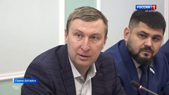 Поправки в бюджет, гарантии для детей-сирот и другие вопросы на комитетах парламента