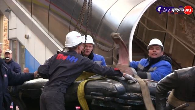 Скульптура предпринимателя уезжает из Курска в Орел