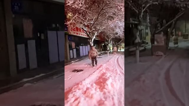 Зимние забавы 😂 #приколы #смешно #ржака #funny #зима #снег