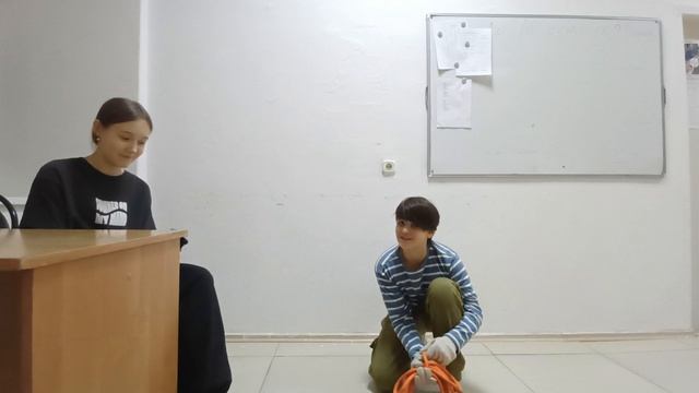 Как бухтовать верёвку. Способ "из руки в руку"