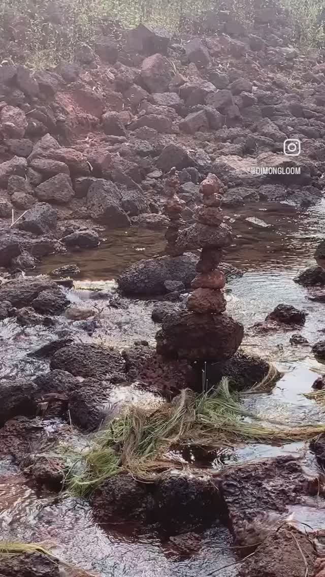 Mogacho Waterfall _ GOA _ India | Балансировка камней | #rockbalancing | #rock #balancing #stone