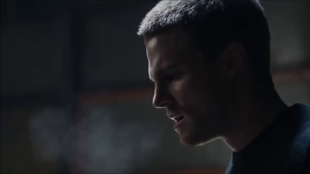Arrow - Oliver Queen Scene 1.01 Nobody can know my secret