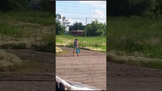 А у нас в деревне весело