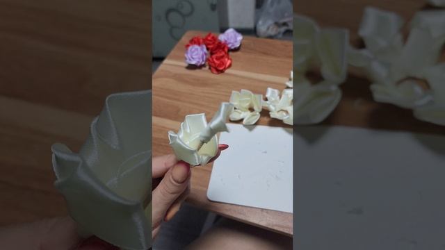 Героин ручной работы из атласных лент