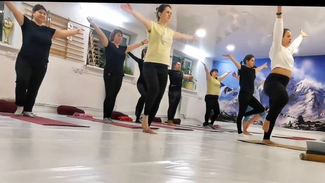 Я в балансе. Йога для женского здоровья в Сургуте