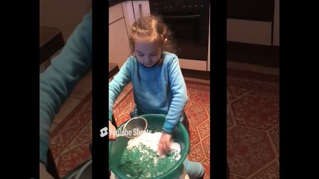 Опыты по химии. Создание искусственного снега