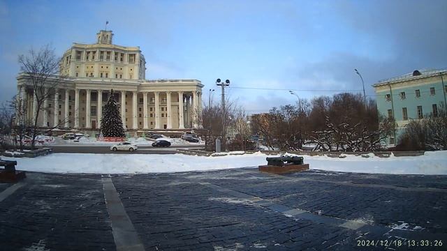 Памятник Суворову. Дом Советской Армии