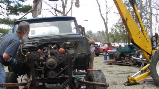 1964 GMC 4WD Truck Restoration- Part 2/ Parts Truck Startup, Cab Removal