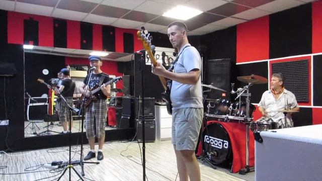 Юрий КУНЕЦ, Алексндр ПОДКУЙКО, Владимир ИВАНОВ - Новый гастроном.