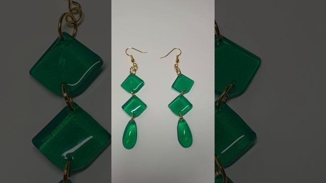 50. Ох уж этот зелёный цвет... длинные серьги из эпоксидной смолы