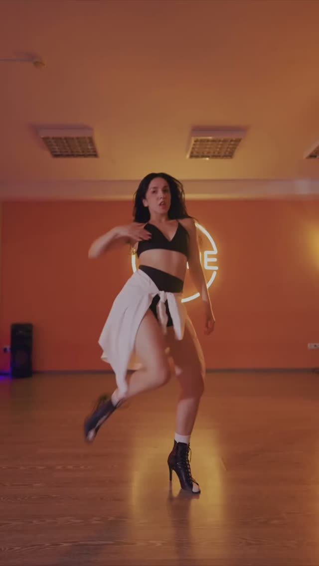 Виктория Ускова - High Heels Choreo - She Dance -Владивосток-Britney Spears -Oops!...I Did It Again