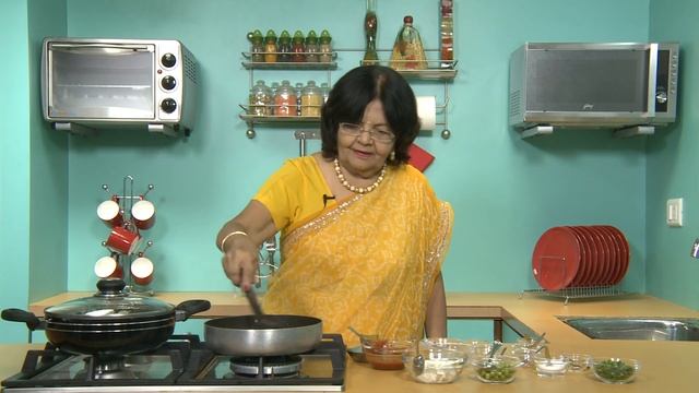 Paneer Matar Biryani by Tarla Dalal