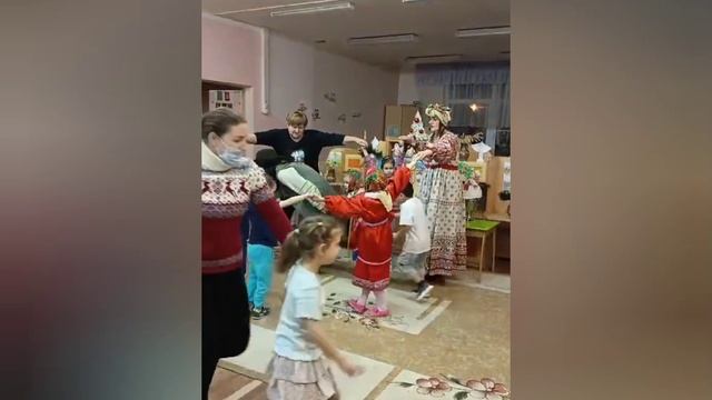 Досуг с родителями в старшей группе "Скоро, скоро Рождество"