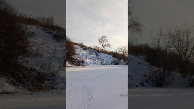 ищет её...