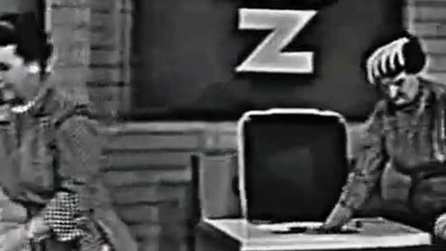 Old Vintage B/W Advertisements from 1950'S - Clothes / Portable Radio / Shoes / Washing machine |