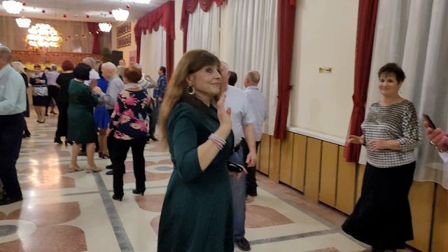 Обниму, поцелую... 14.12.24...