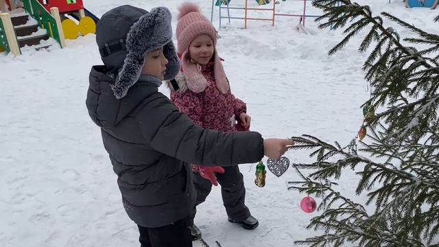 Ёлочка и подготовительная группа